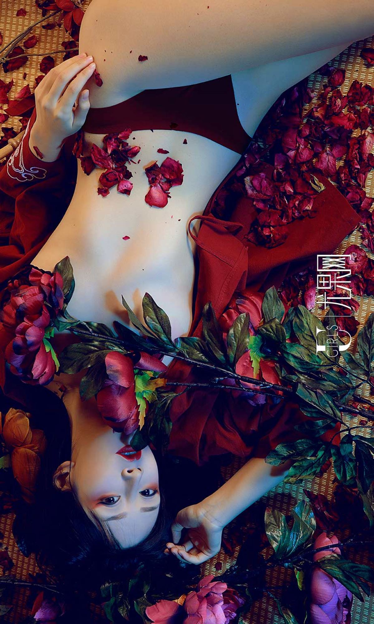 [Ugirls尤果网] 爱尤物专辑 2019.02.14 NO.1366 豌豆公主 姹紫嫣红